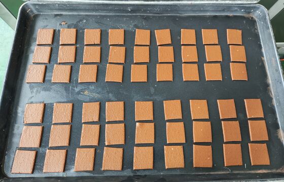 Хорошая цена Линия производства крекеров Papa Machine P308 3 ряда выпуска на одной линии онлайн